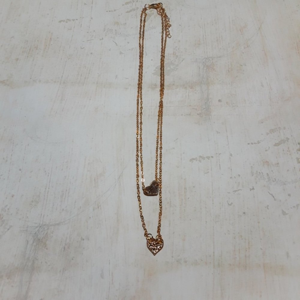 Minimalist Layered Dainty Chain Heart Necklace - Picture 4 of 6